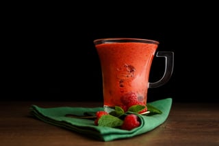 jacobs cold coffee smoothies with raspberries